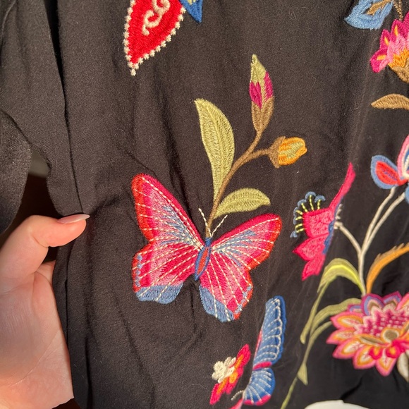 Johnny Was Embroidered Tee - Picture 3 of 6